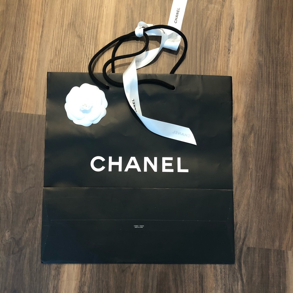 Chanel shopping bag